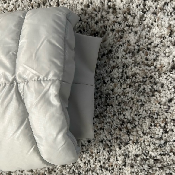 Swiss Tech Coat. Light Gray Size: XL - Picture 7 of 11